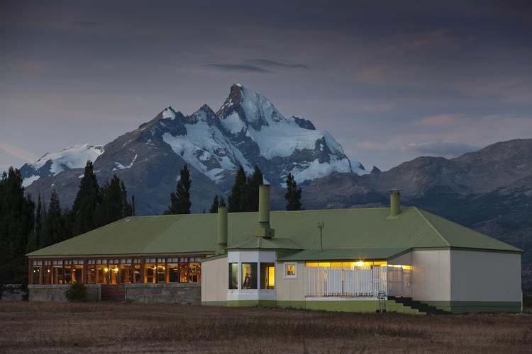 Romantic luxury travel in El Calafate Patagonia - Viewing the massive glaciers
